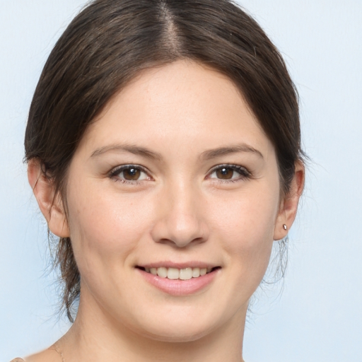Anthea Valentine, Bauxite Hardware